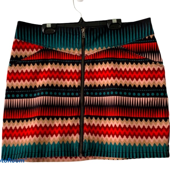 H&M Patterned Zip Front Mini Skirt